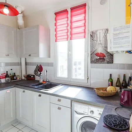 Nice Cosy Apartment With Nice View Παρίσι